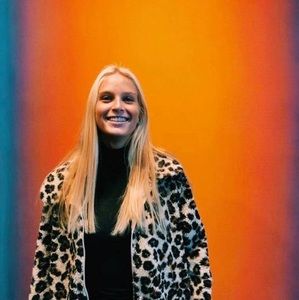 Meet your Posher, Caroline